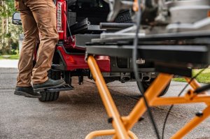 Ford F-250 BedStep - Rear - AMP Research - Retractable - Black - `23-`24